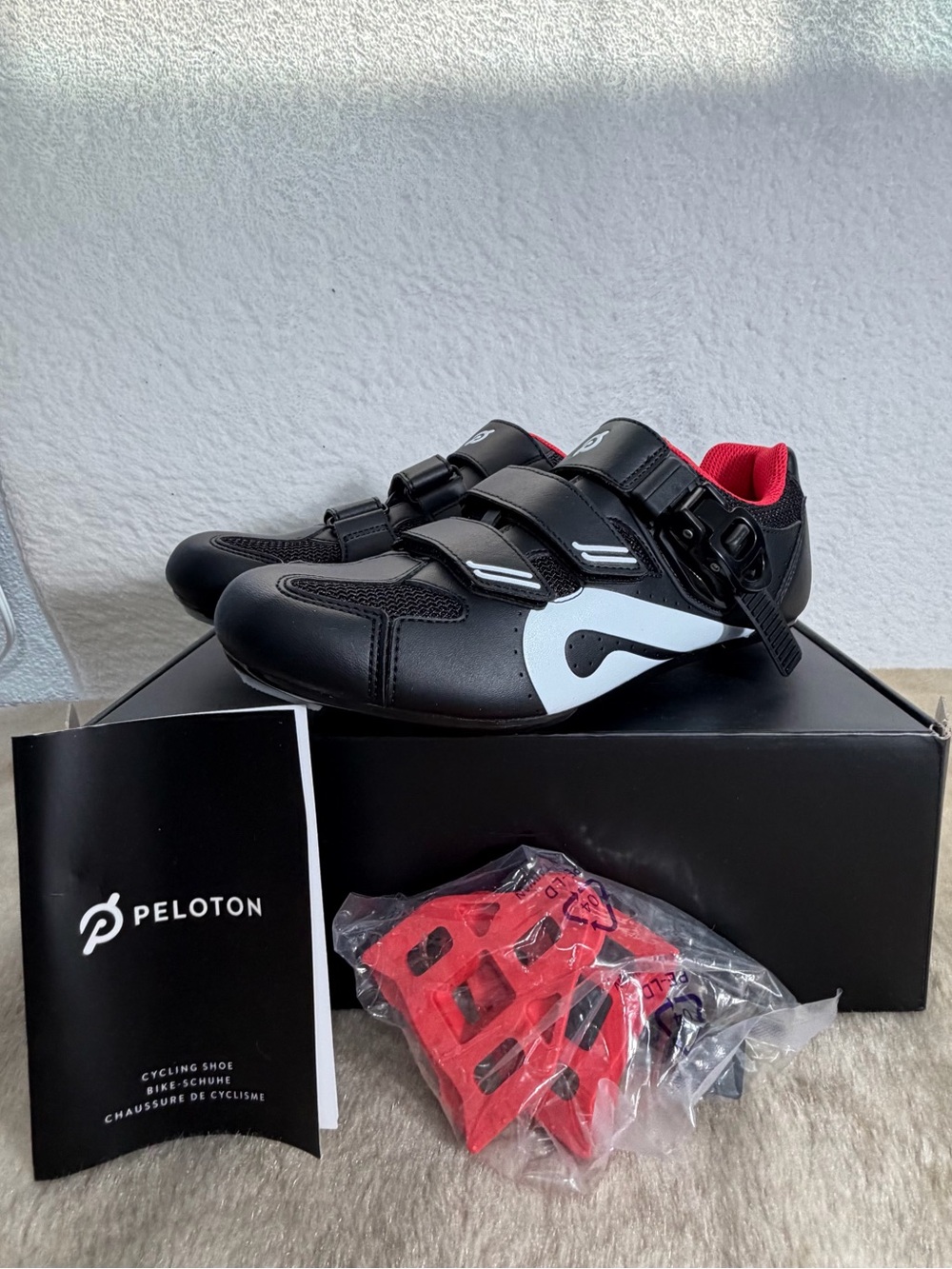 Peloton Cycling Shoes Black Red Unisex EU 40 Womens 9 Mens 7